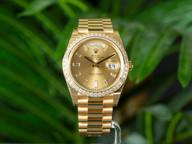Rolex Day-Date saat polisaj işlemi